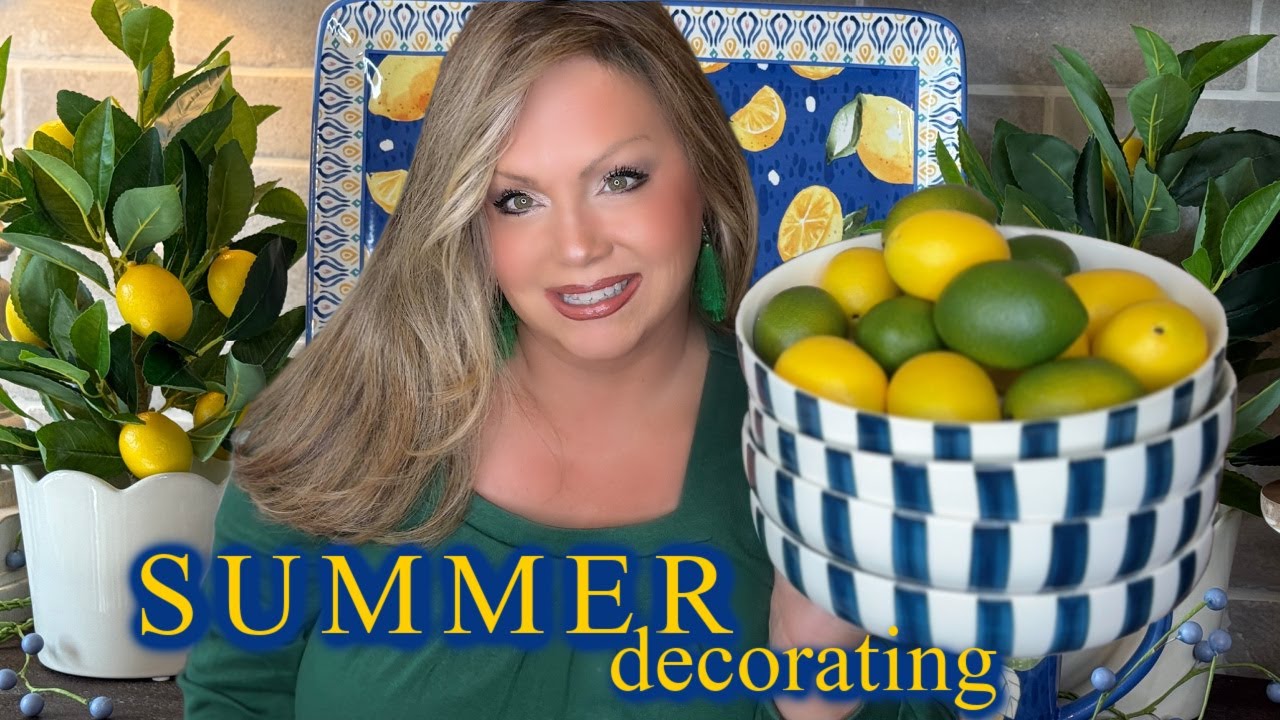Join Me For A Summer Display That Makes Me Smile