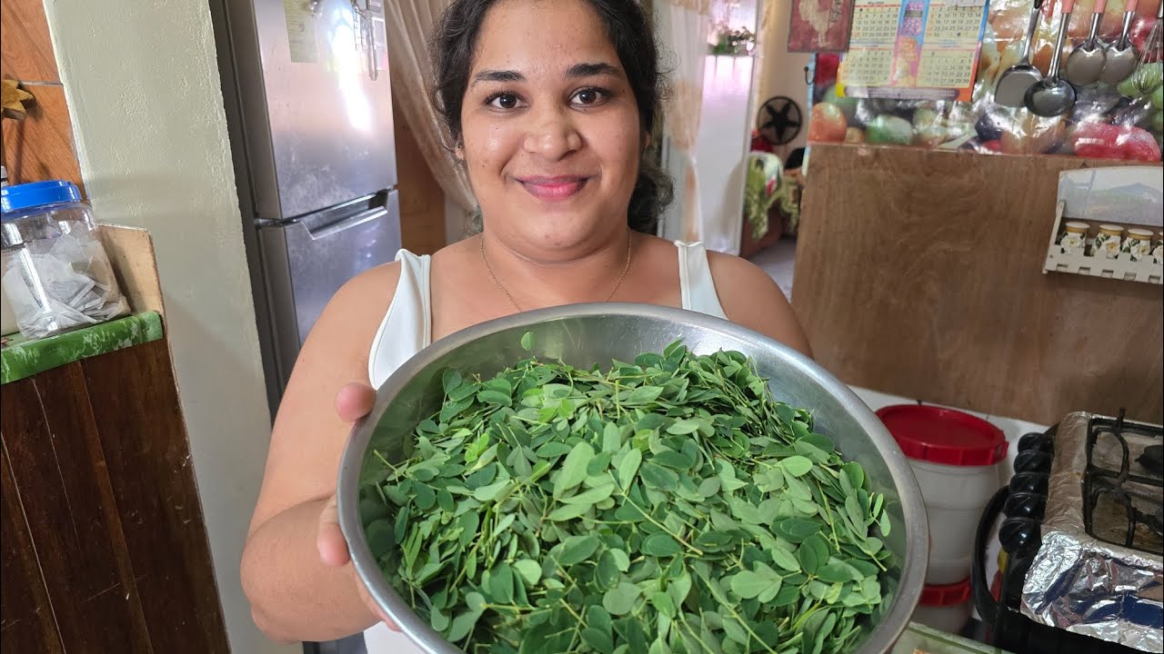 Saijan Bhajee/moringa coconut choka and Dhal