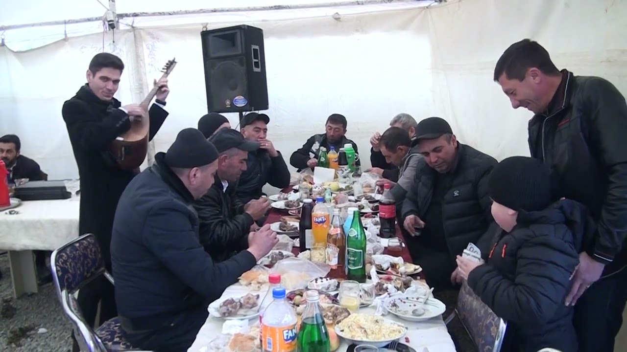 Aşıq Vüqar Xəyyamın  Şəmkir Toyunda İki İfası.