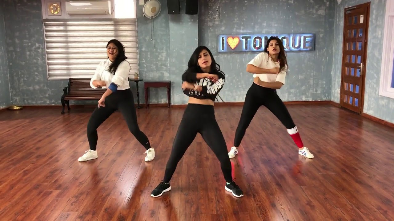 SHAITAN KA SALA | Housefull 4 | BALA | DANCE FITNESS CHOREOGRAPHY BY MANISHA NOWLAKHA