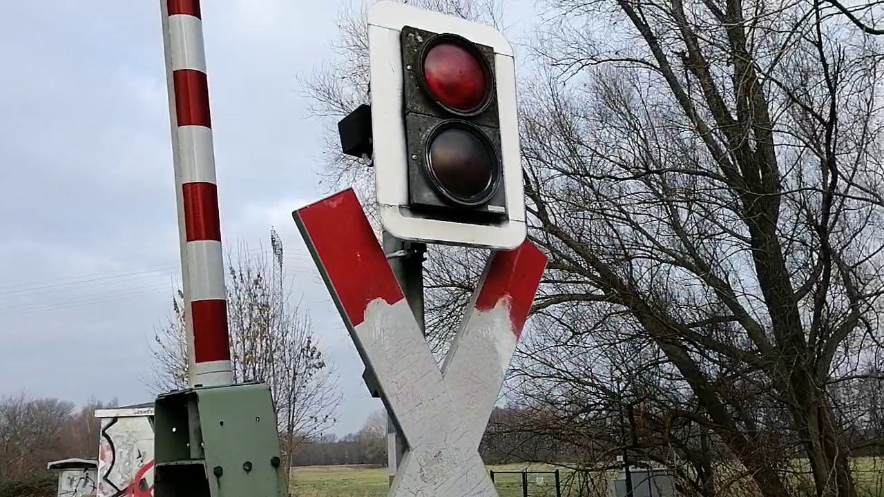 Alter Bahnübergang in Göttin #2