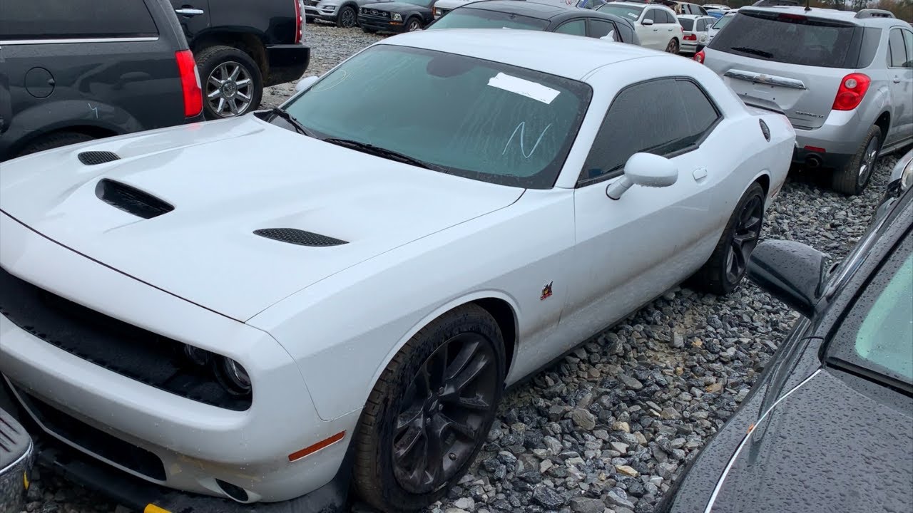 FLOOD DAMAGE ON THIS $42,000 BRAND NEW 2021 DODGE CHALLENGER R/T SCAT PACK AT COPART *WORTH FIXING?*