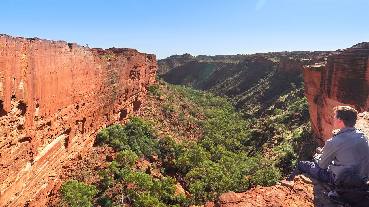 Hiking 50km Alone in Central Australia - Giles Track