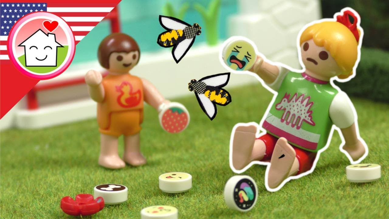 Playmobil English The Bee Sting - The Hauser Family