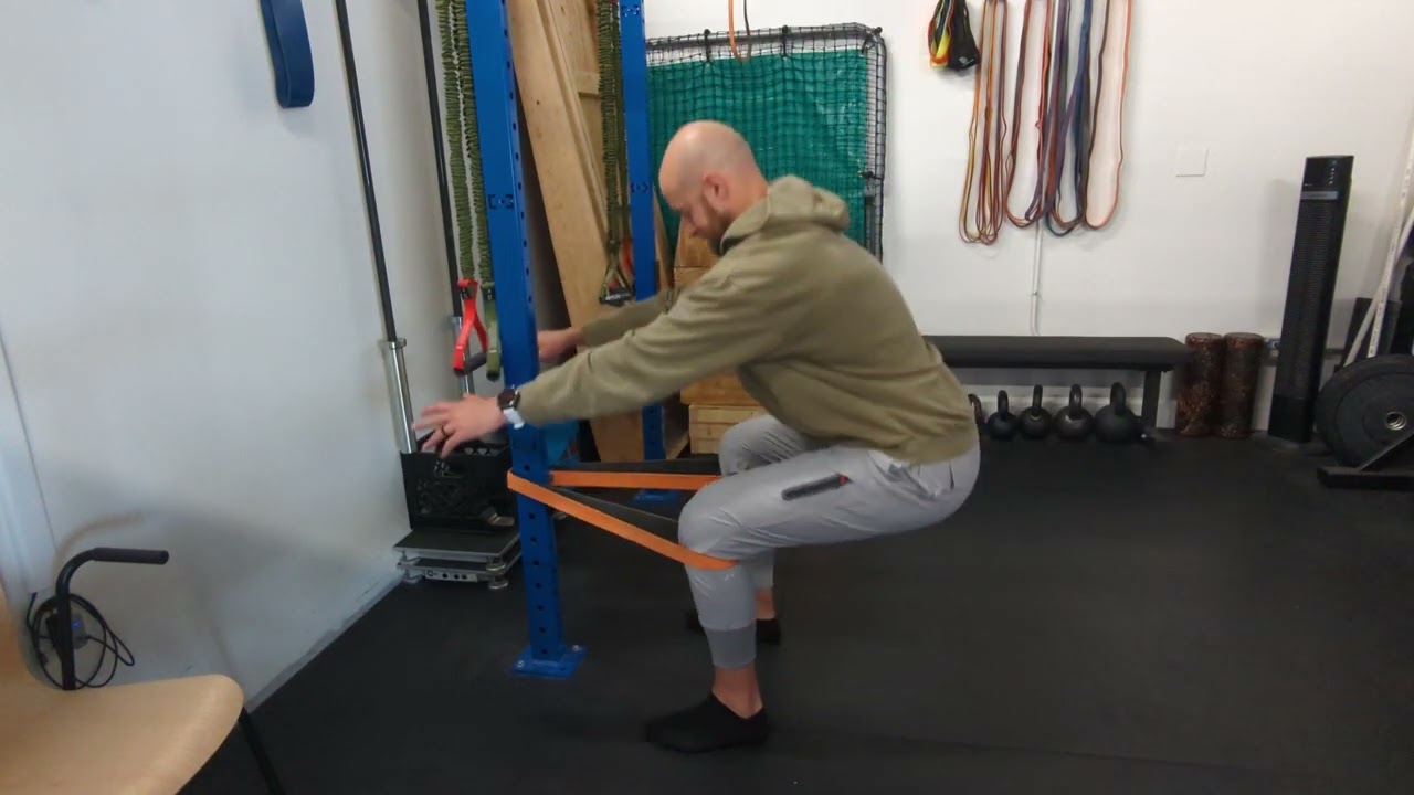 Knee - Spanish Squats