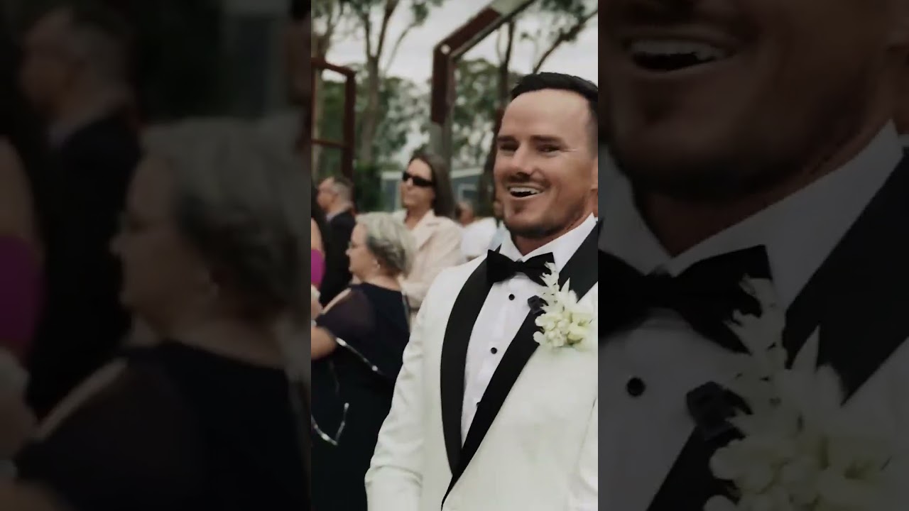Bride enters wedding ceremony in a helicopter 🚁