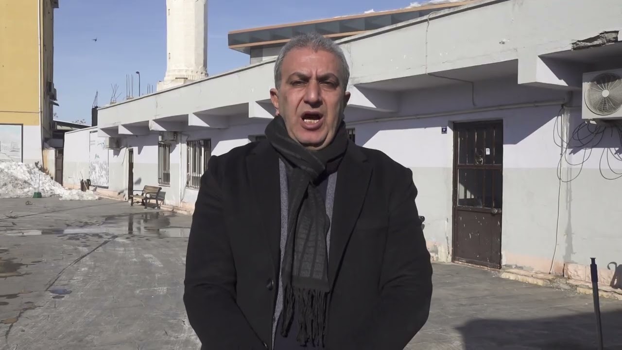 Hilvan Belediyesi Eşbaşkanı Serhan Paydaş, son g&uuml;nlerde karla m&uuml;cadele &ccedil;alışmalarına ilişkin ortaya