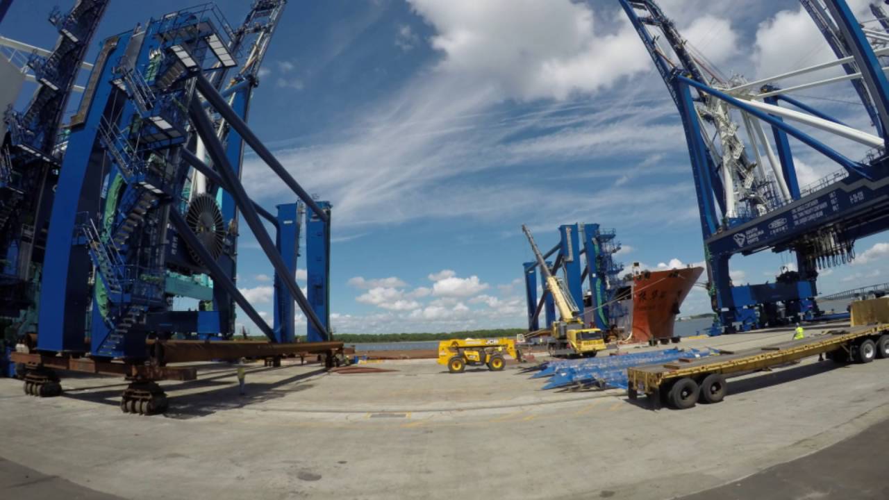 Charleston ZP13 2044 offloading and beam rising