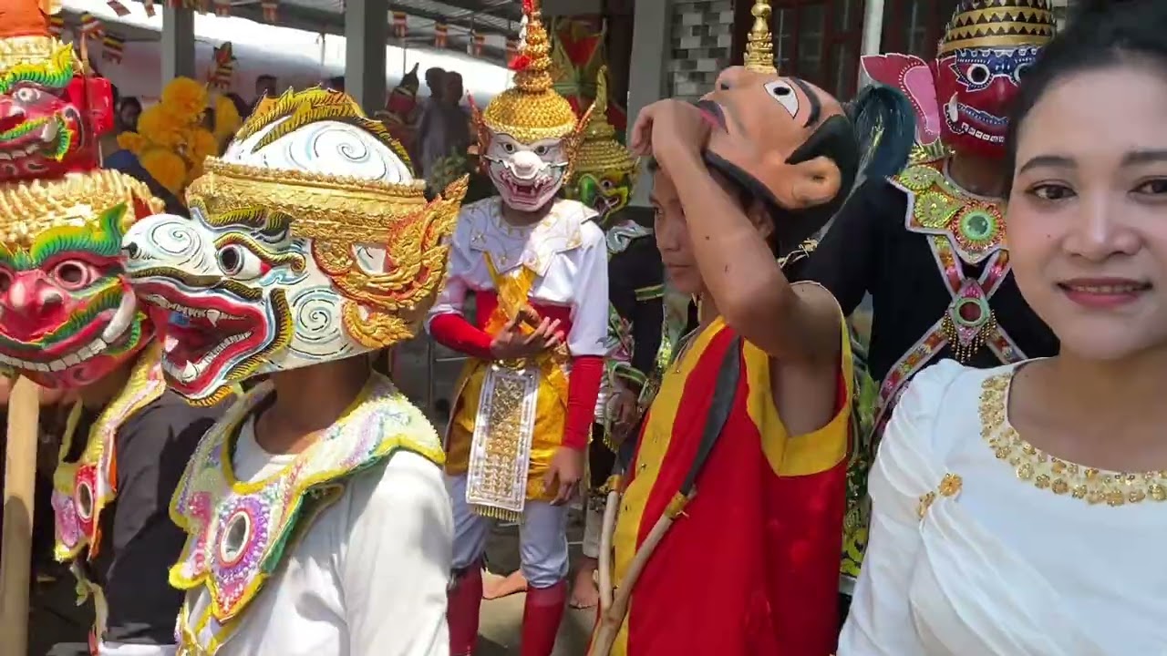 Dâng Y Kathina ông Lâm Thượng và bà Trần Thị Hà-Chùa Bâng Kok 2025 phần 3
