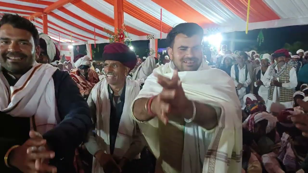सीताराम जी भामाशाह के प्रोग्राम में कृष्ण जी प्रदान खीरणी गाईक माना बाई हनुमान चराडा समस्त पालटी
