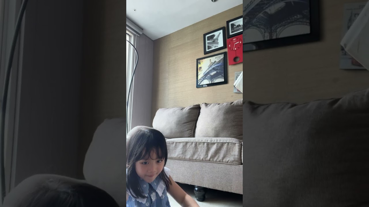Teh novi ajarkan anak2 lebih baik memberi dari pada meminta,sampe klo skolah di bwain bnyak jajan