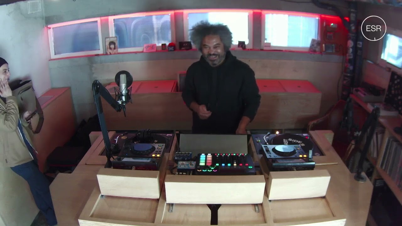 Blackground w/ Melo D - 06 Jan 2026