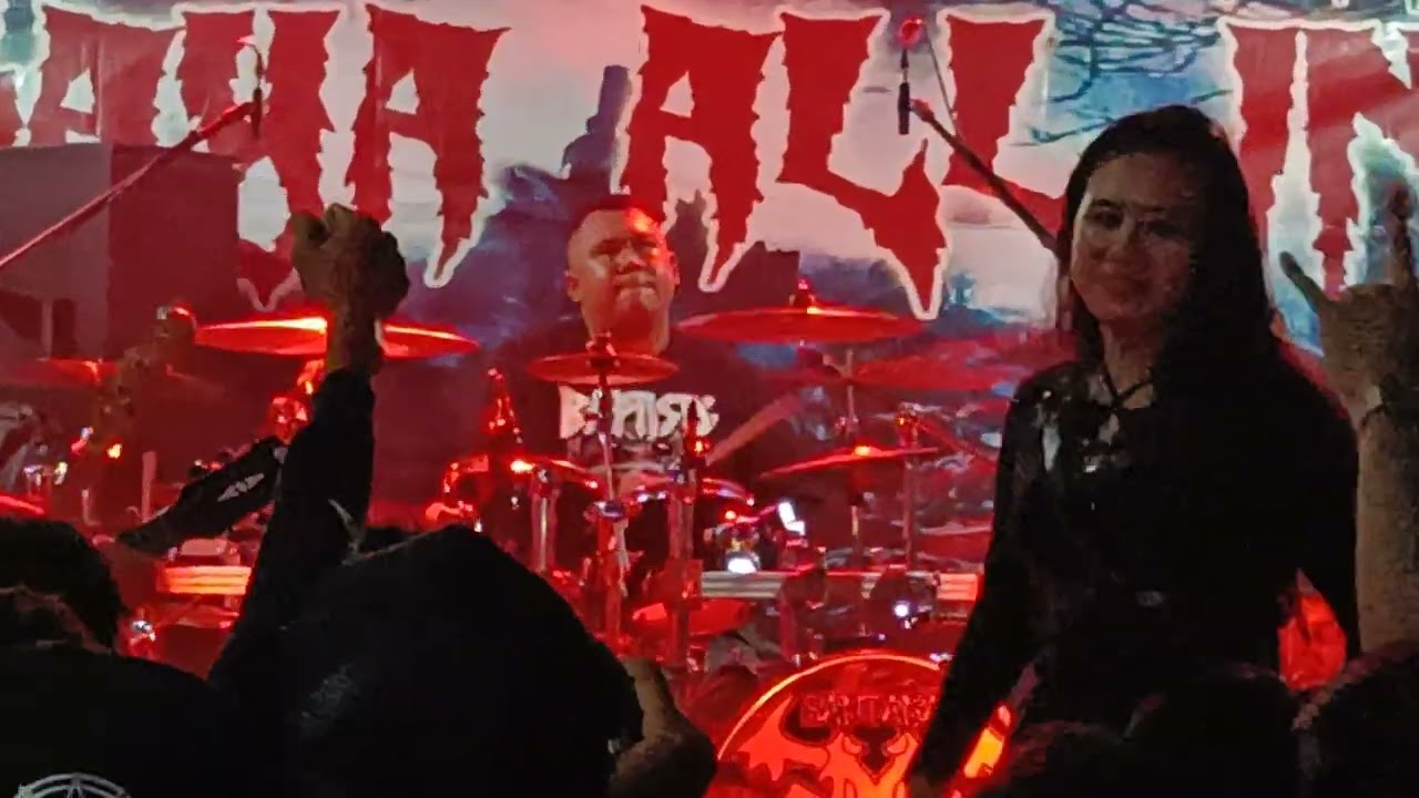 total tragedi - tenggelam ditelan duka live at surabaya all in one 6