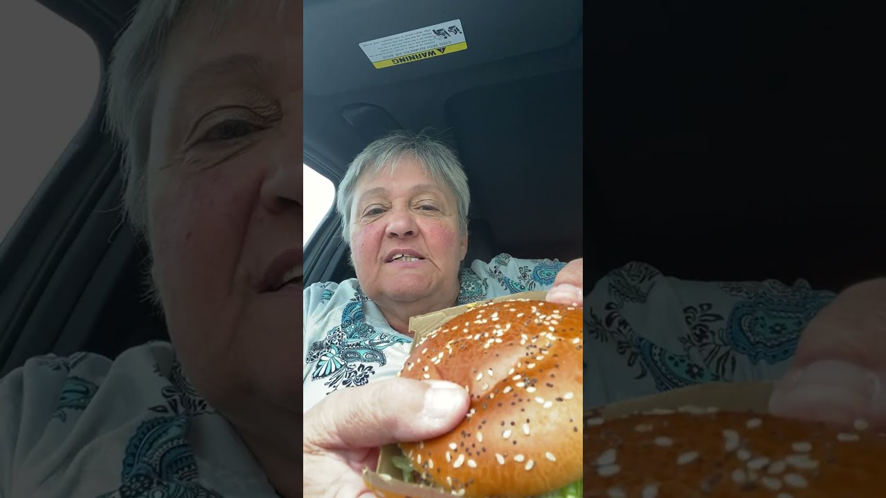 Воппер против Арчбургера!!! #doordash #doordashfooddelivery #mcdonalds #burgerking