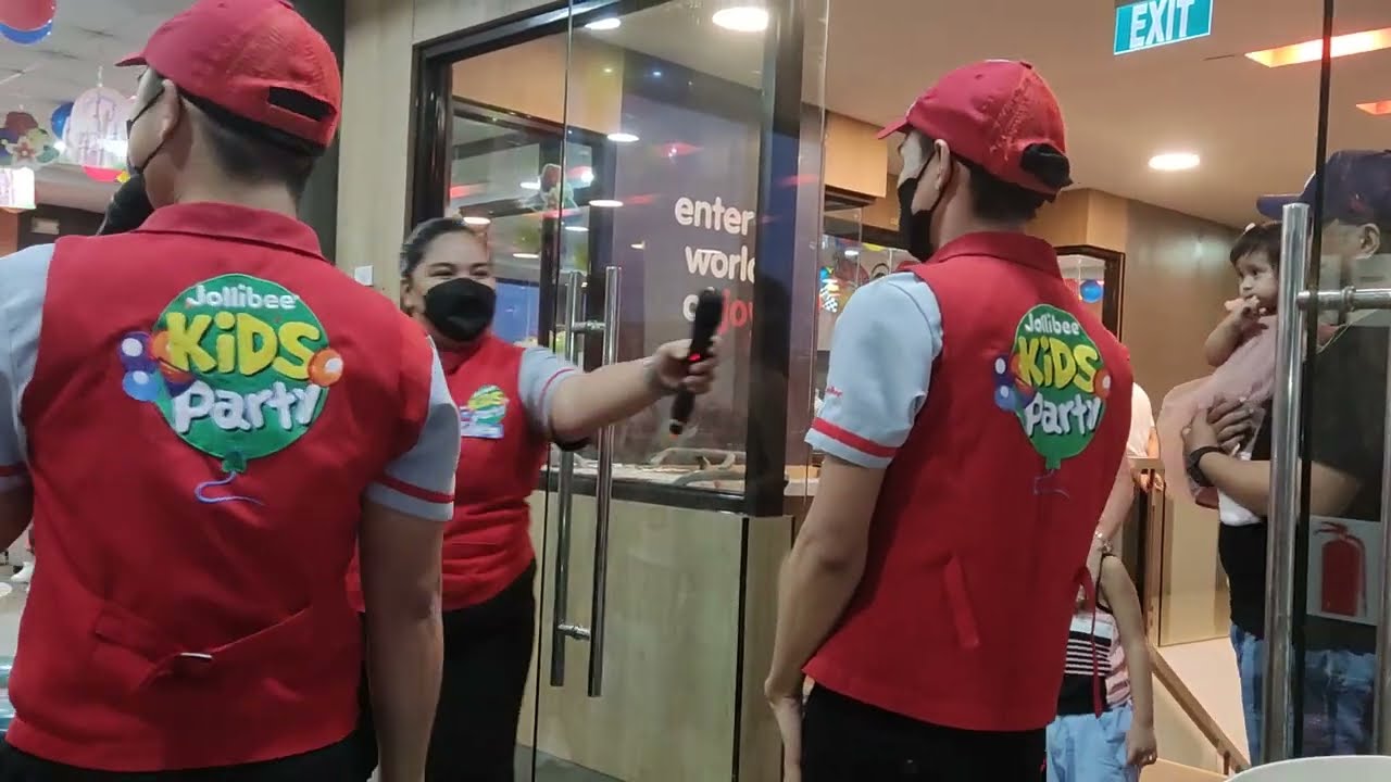 INTRANCE ANG PAG WELCOME SA MAY BIRTHDAY SA JOLLIBEE