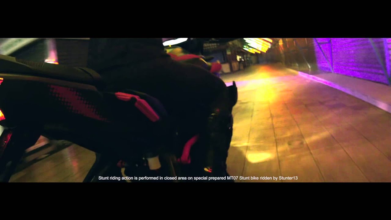 Yamaha MT-07 Moto Cage | AutoMotoTV