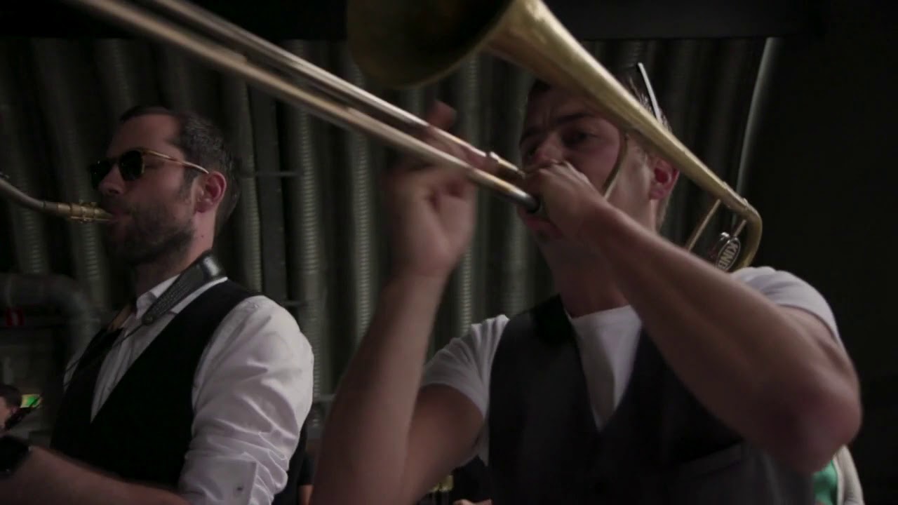 Hillsback Brassband - Porto (Worakls Cover)