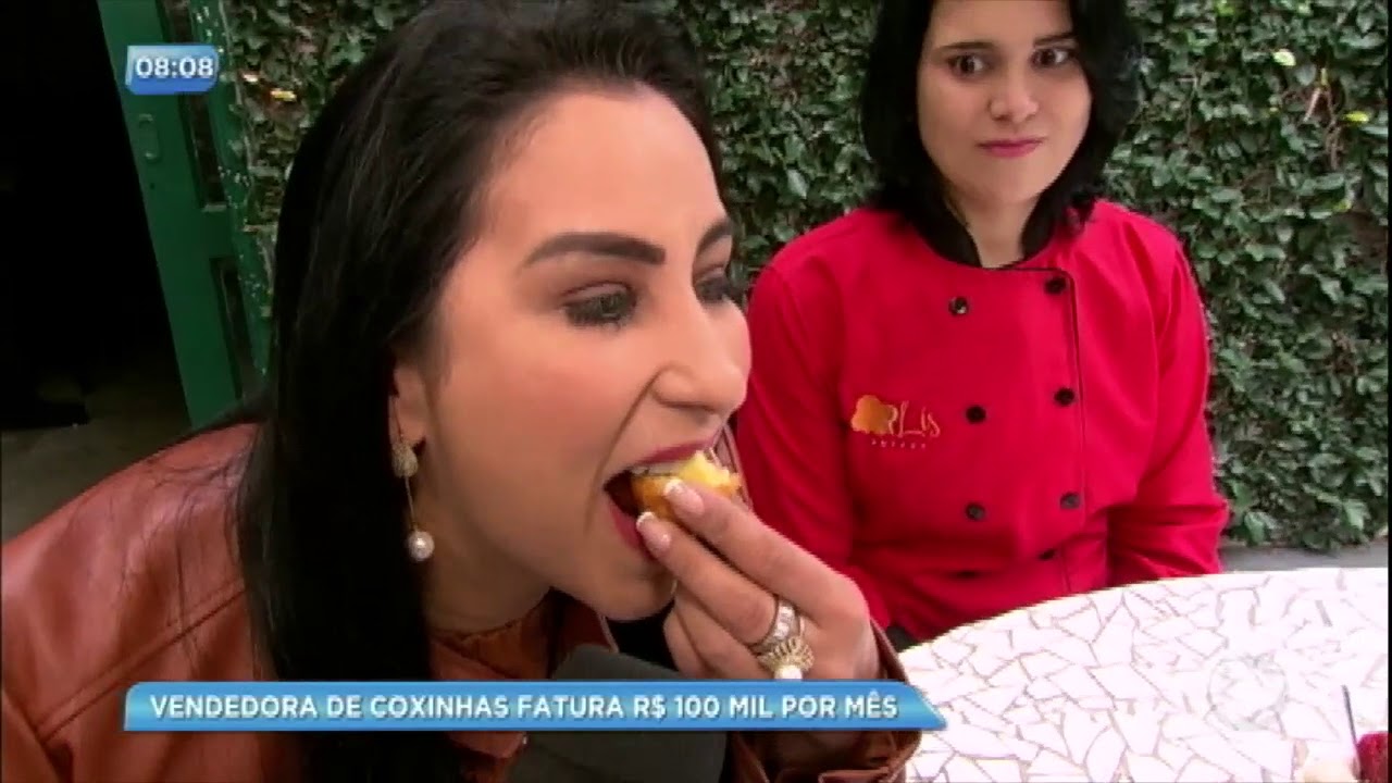 Grávida supera demissão e fatura R$ 100 mil vendendo coxinhas