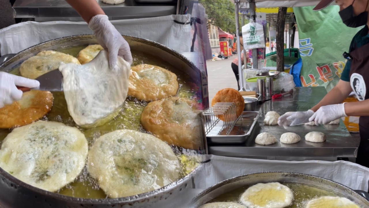 🔴 Live🔴Set up a stall and sell 1,000 scallion pancakes every day!