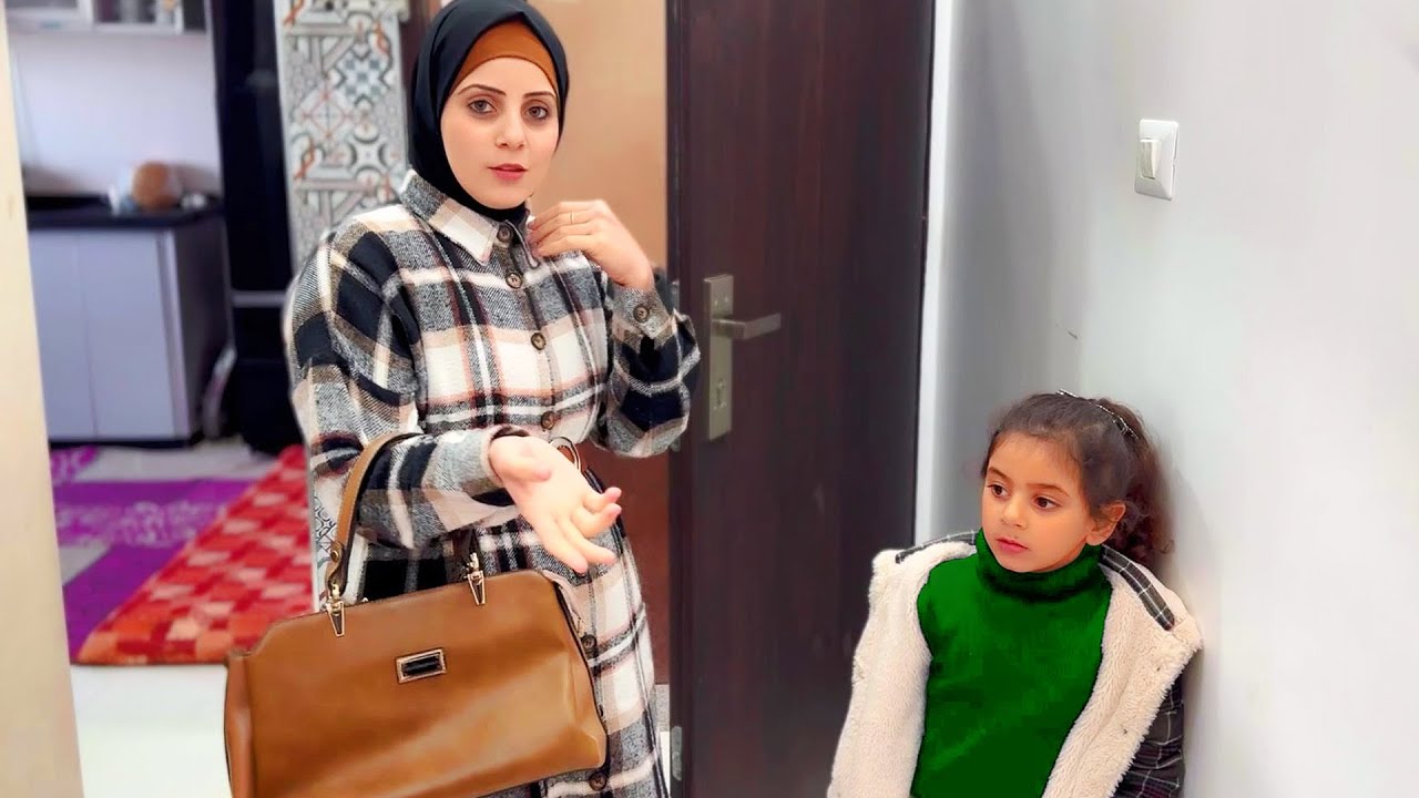 لما بنتك تروح معك على السوق تشتري ملابس الربيع