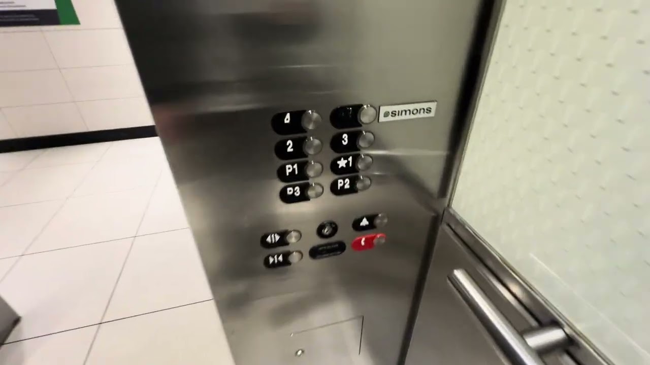 *RANDOM FAIL* 2016 OTIS Gen2 Elevators @ Rideau Mall, Ottawa, ON