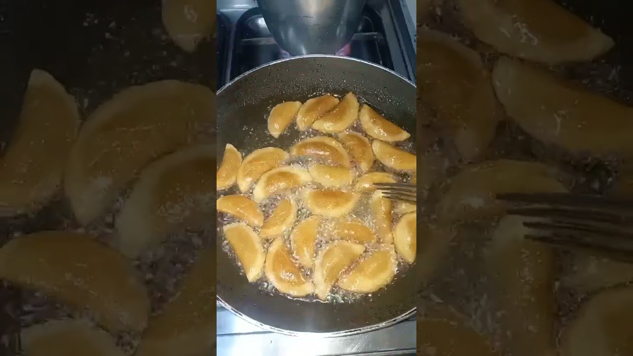 قطايف وجلاش تححفه👌🤗🤗😋😋❤❤😉😉😊😊