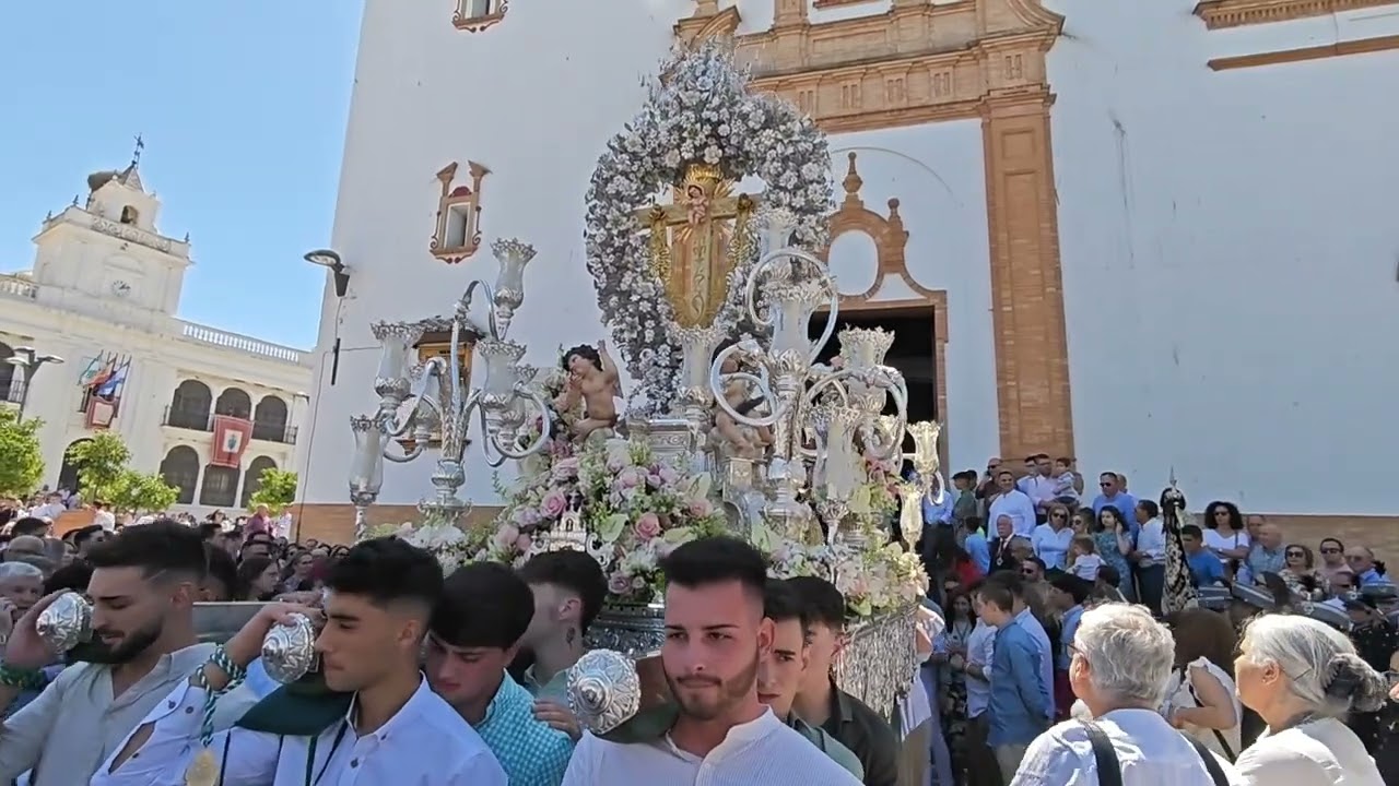 Salida de La Cruz de Arriba de Rociana del Condado de la Parroquia de S. Bartolomé...2023.