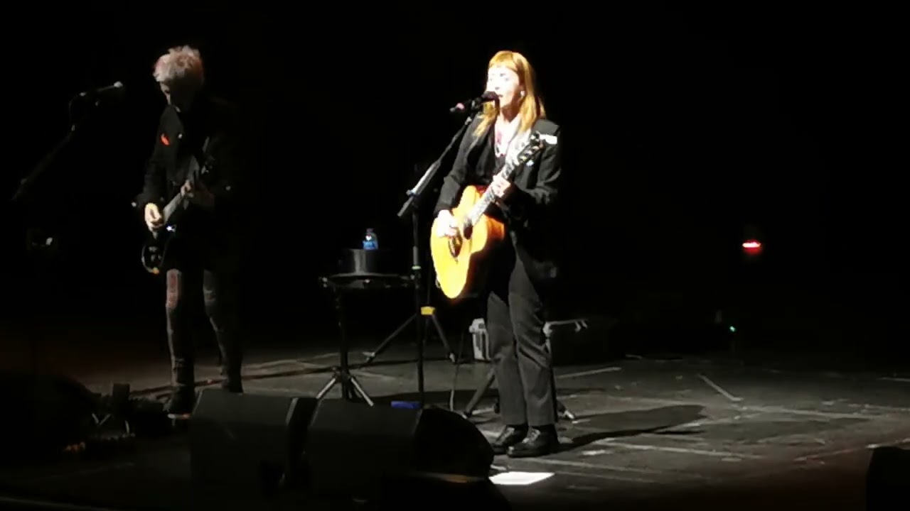 Suzanne Vega  -  Luka