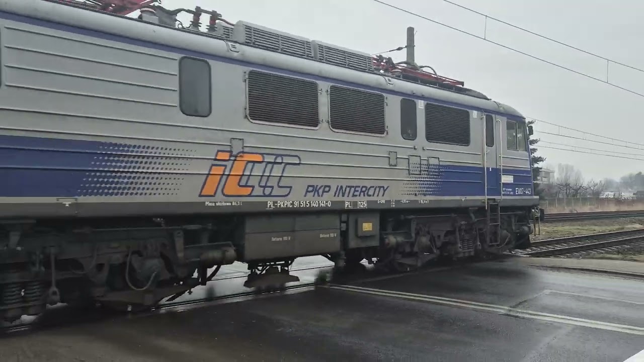 EU07-443 + IC 6126 