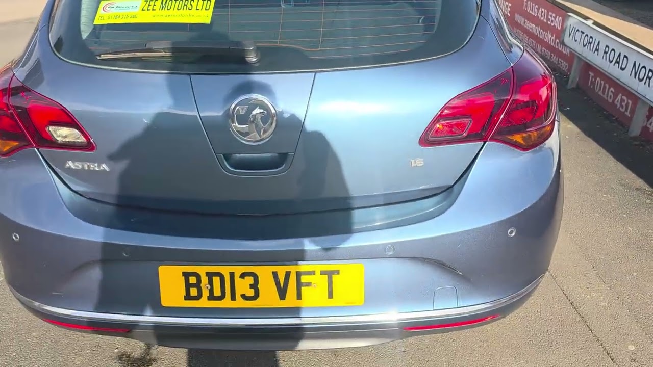 BD13 VFT VAUXHALL ASTRA GREY
