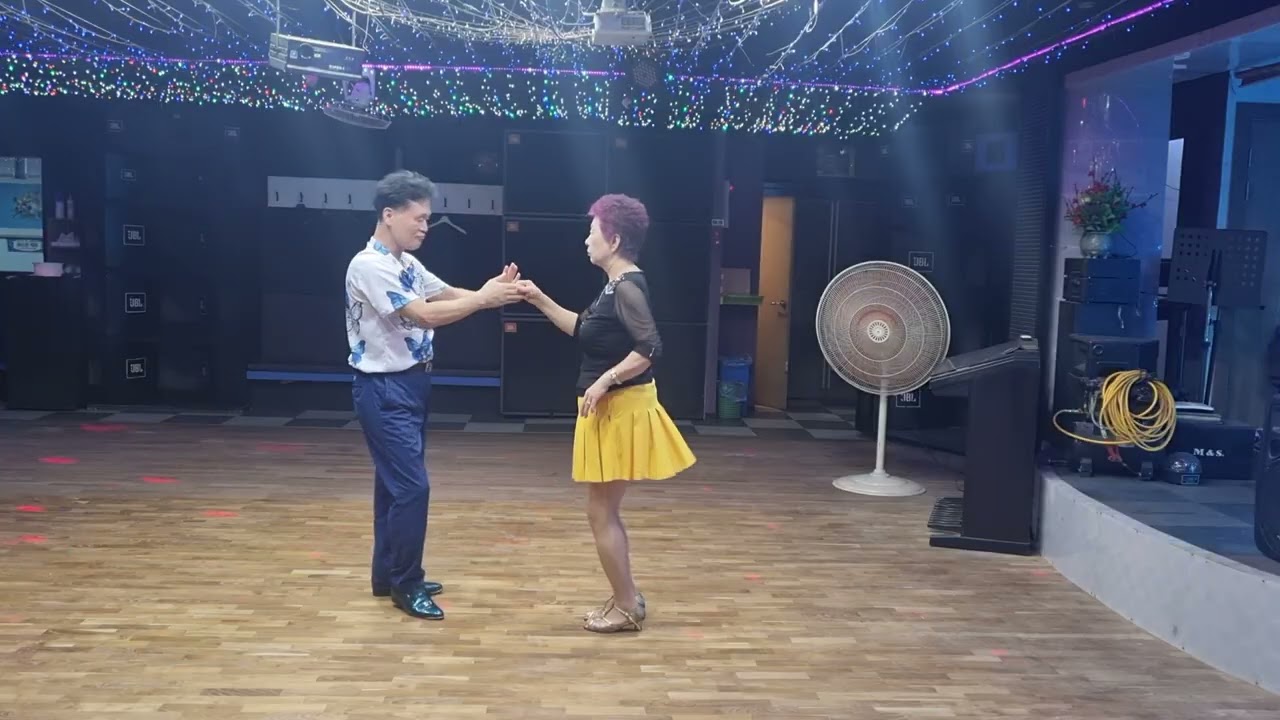 2508..지루박..후리지아 보다 화사한 노란치마의 미녀와 초록구두의 남자가 펼치는 한 편의 뮤지컬