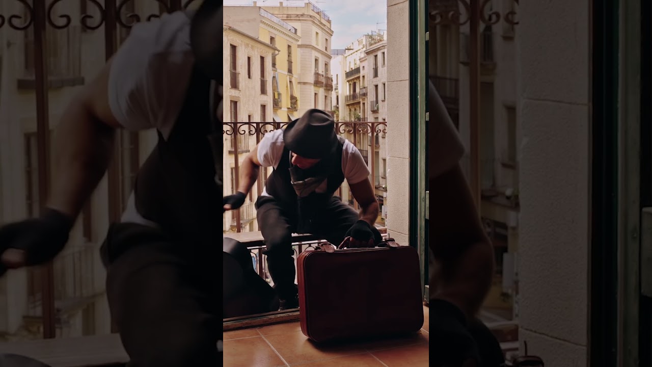 Manu Chao and Rumbakana - D&eacute;jame (Official Video)