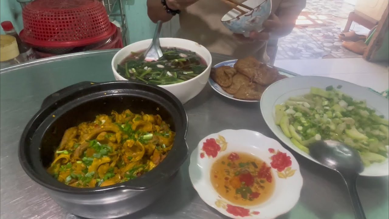 Khăn lông bò kho xả ớt chả cá chiên nước mắm cực ngon 