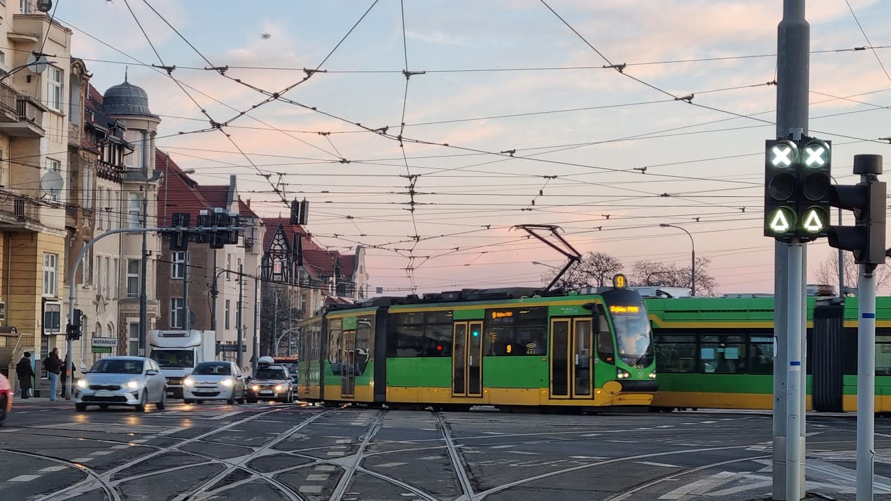 MPK Poznań - 🚊28 (Wyjazd z zajezdni/Kabina) | Moderus Beta MF20AC #450 