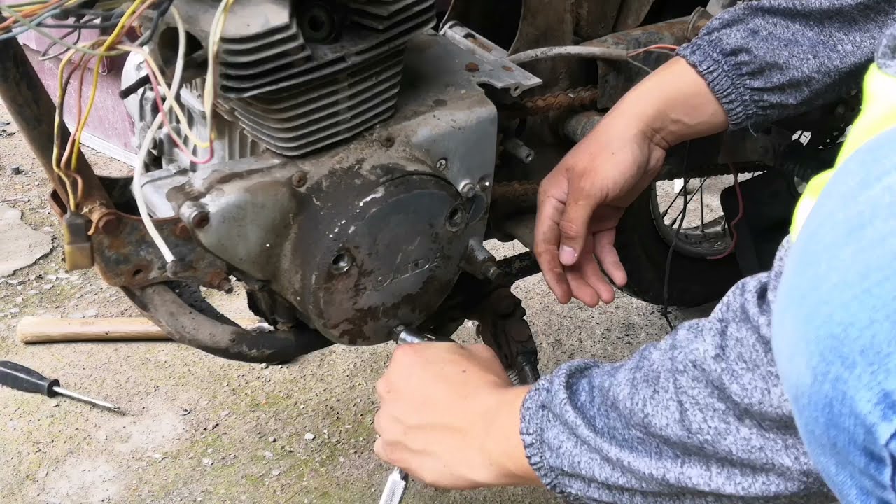 cómo despegar motor de motocicleta (honda Cl 175 k3)