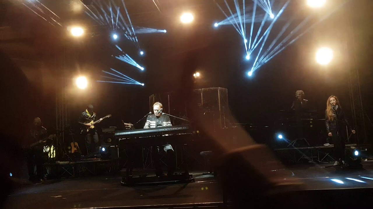 Roby Facchinetti - Io e te per altri giorni Live + monologo Roby