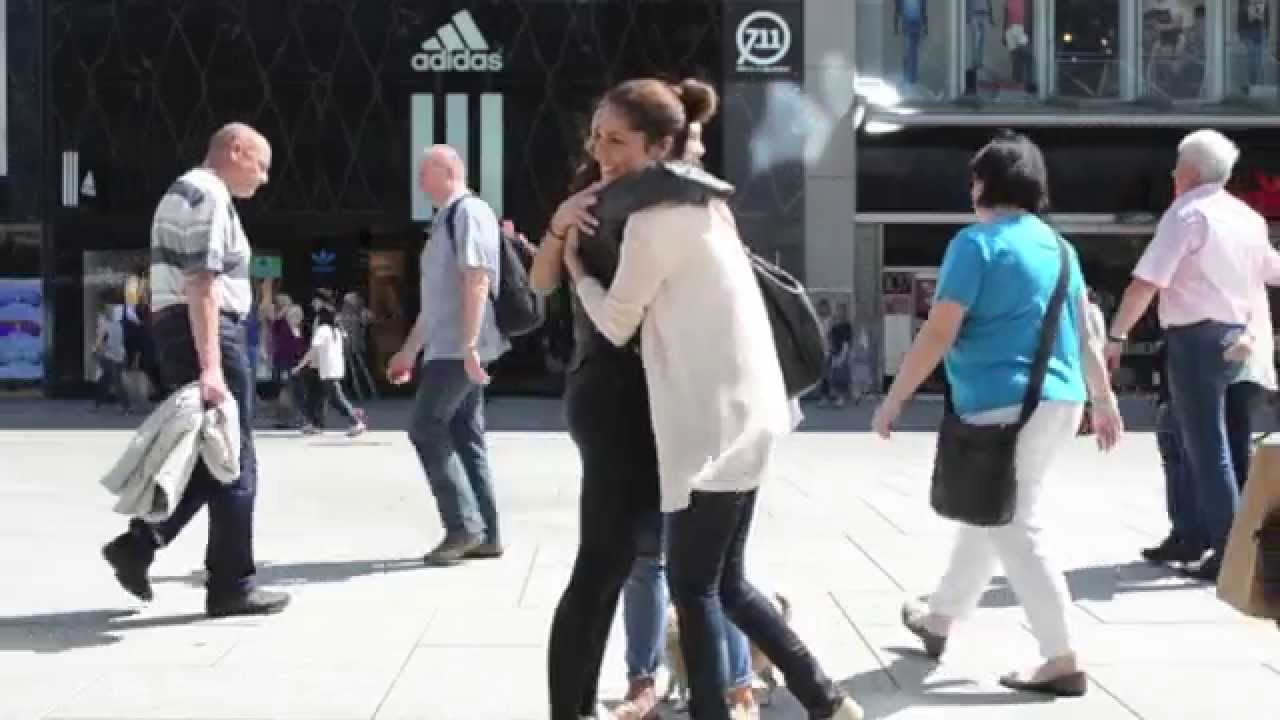 Free Hugs - Project Anti Racism