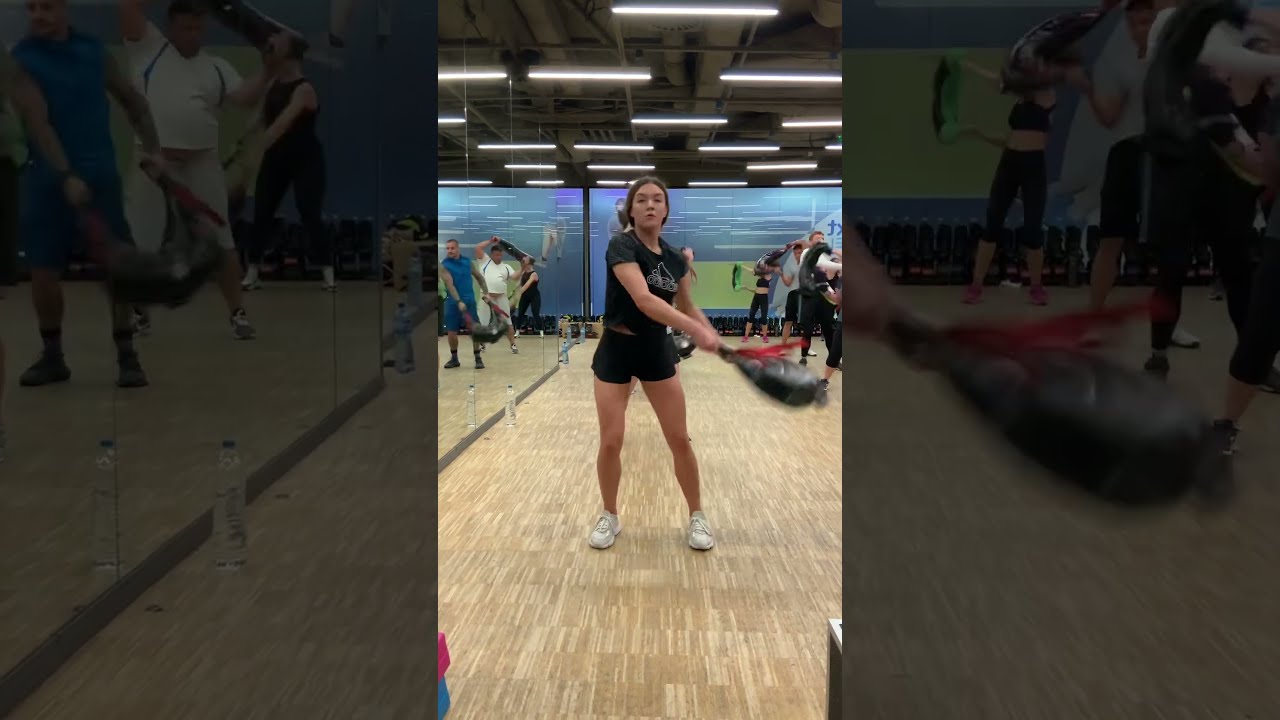 Fitness class with Suples Bulgarian Bag