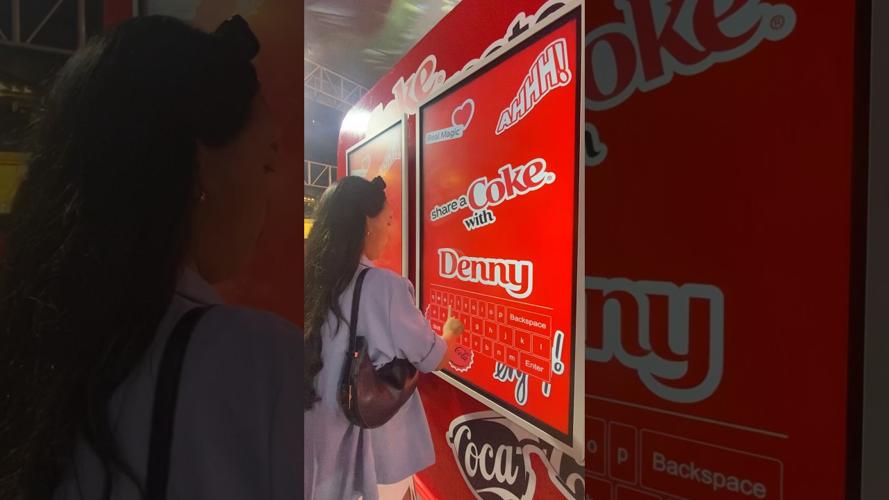 putting my name on the coke bottle ❤️ #shareacon #shareacoke #cocacolaph