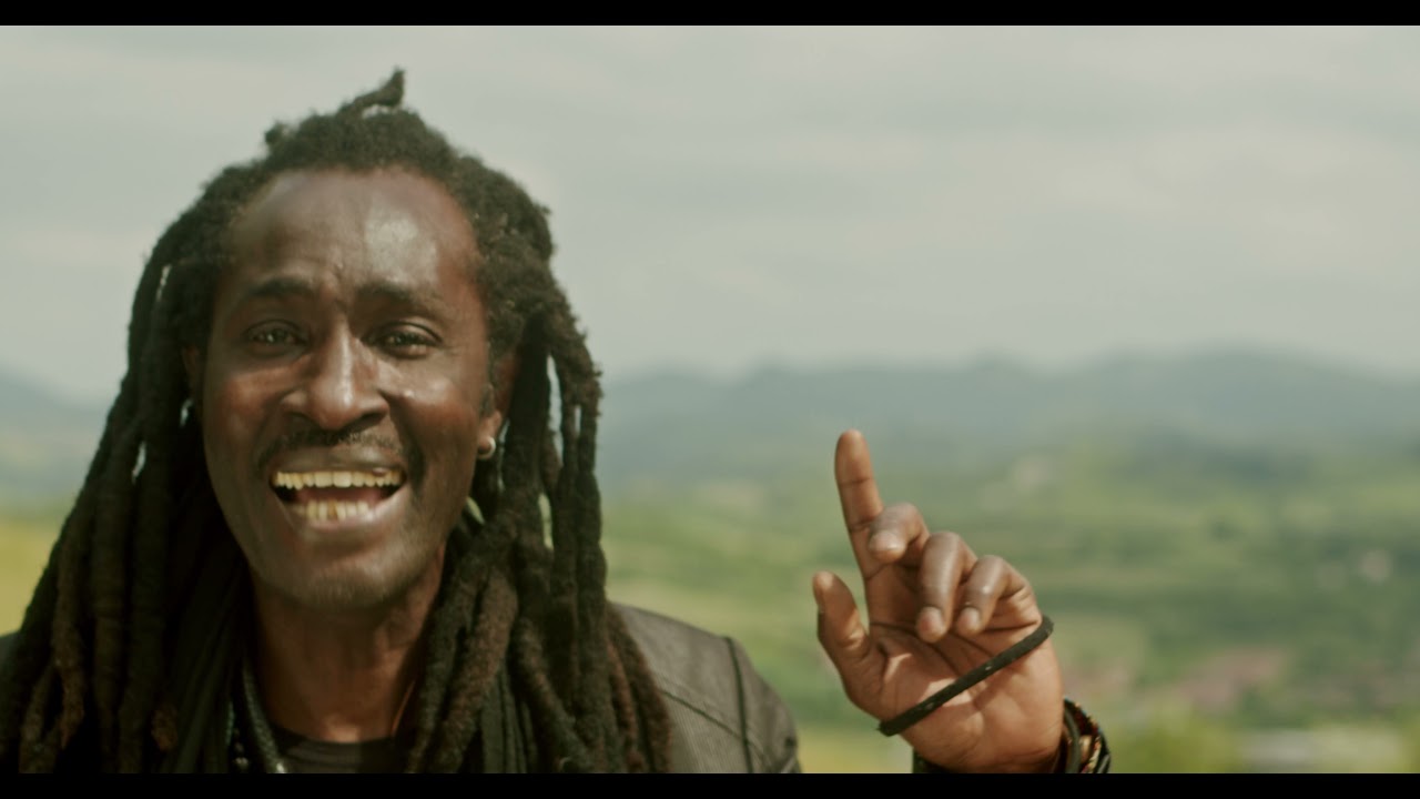 Elhzo ft. Nilza Costa - TALIBE (Official video)