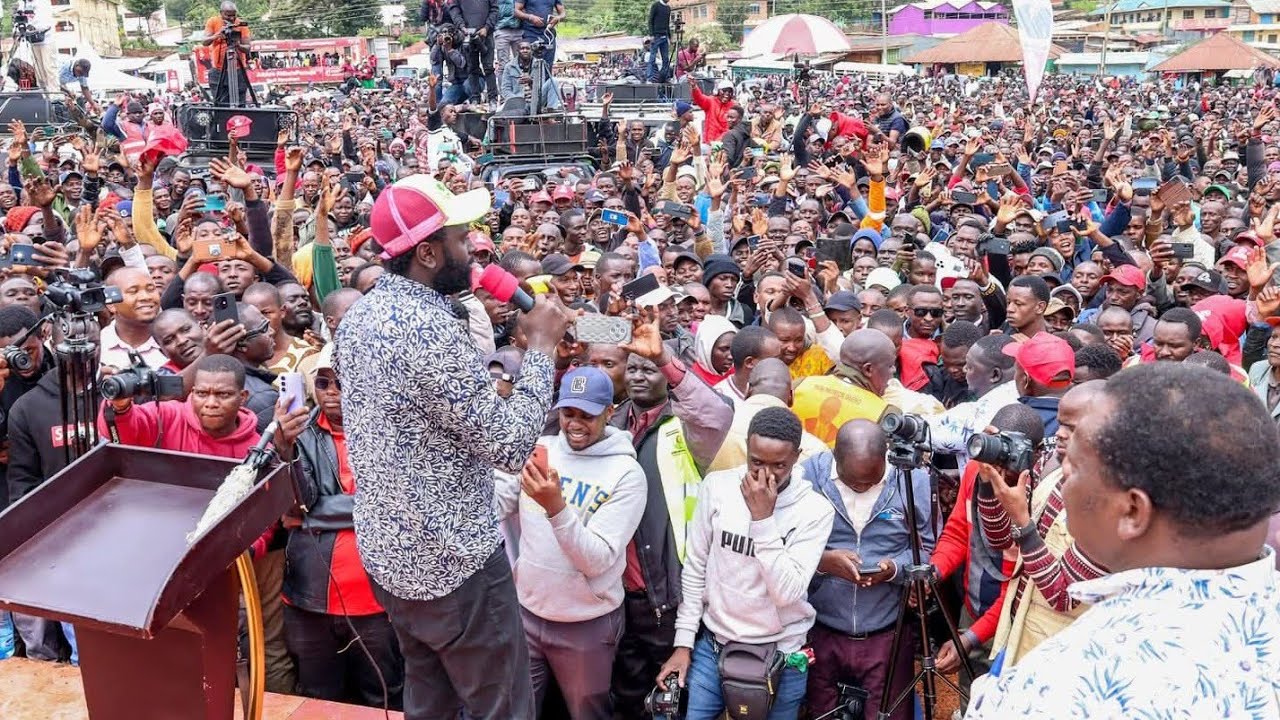 Maajabu haya. SEN.METHU AONGOZA WIMBO WA KUMPELEKA RUTO NYUMBANI