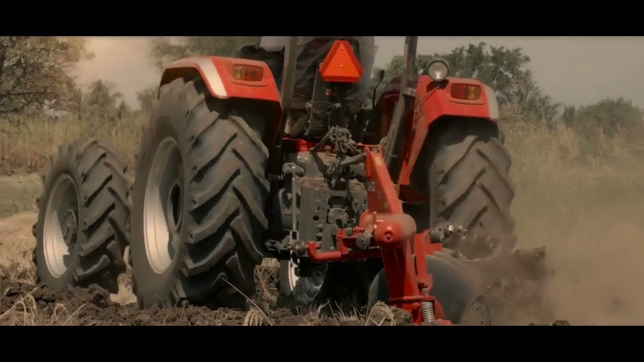 Mahindra Tire lug