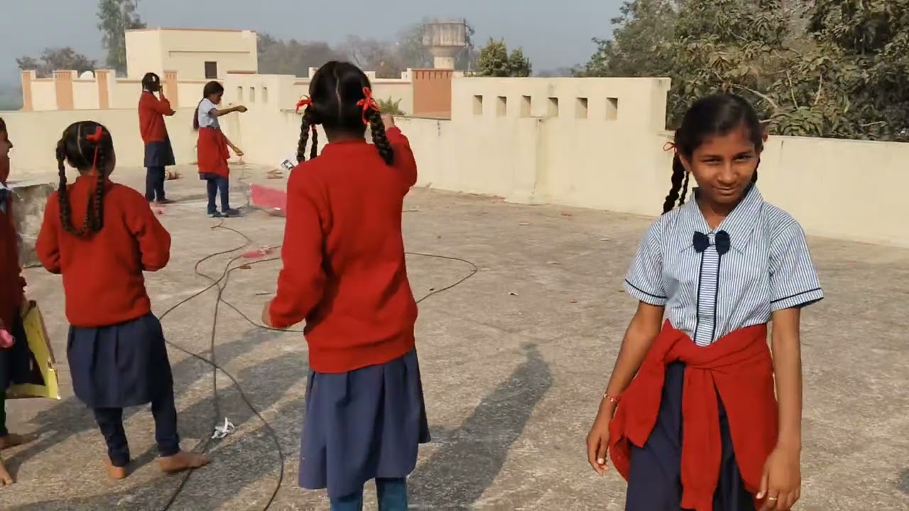 Kite festival at Kavita Kanya Shala channel ko like Karen aur subscribe Karen