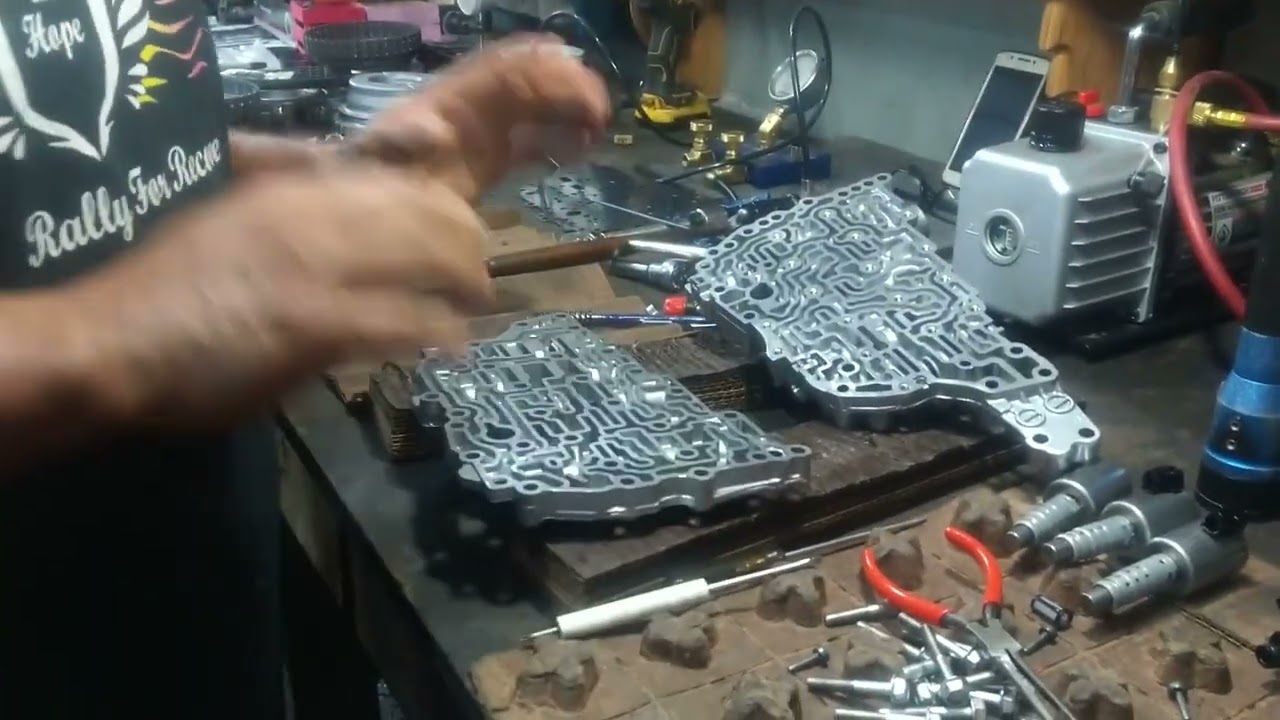 Servicio a Cuerpo de Válvulas de JF017 CVT de Nissan.