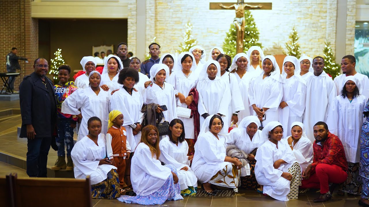 Misa Takatifu Ya Noël Bowling Green KY Marecani 12/25/2022