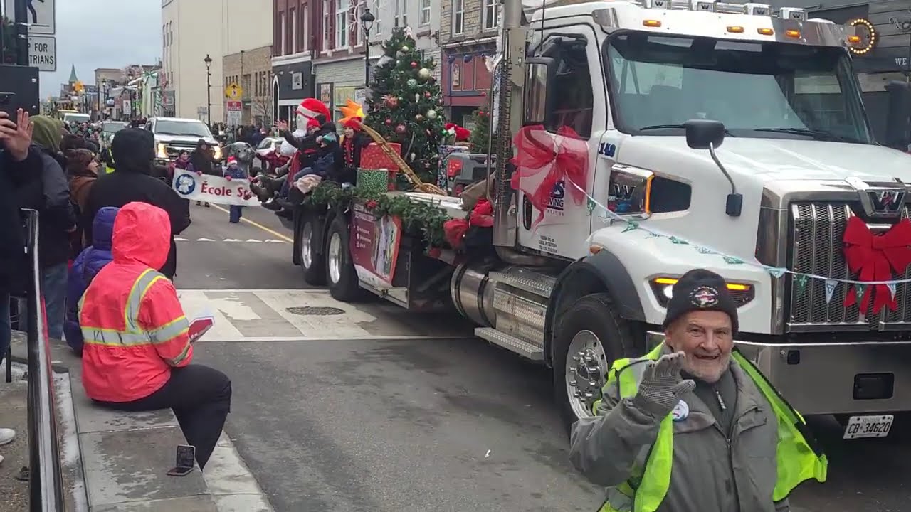 2025 Christmas parade north bay Ontario 