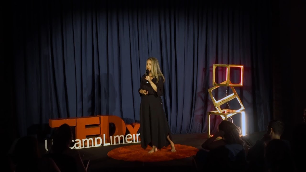 Futurismo: temos tempo para habitar o lado direito do cérebro? | Ligia Zotini | TEDxUnicamp Limeira