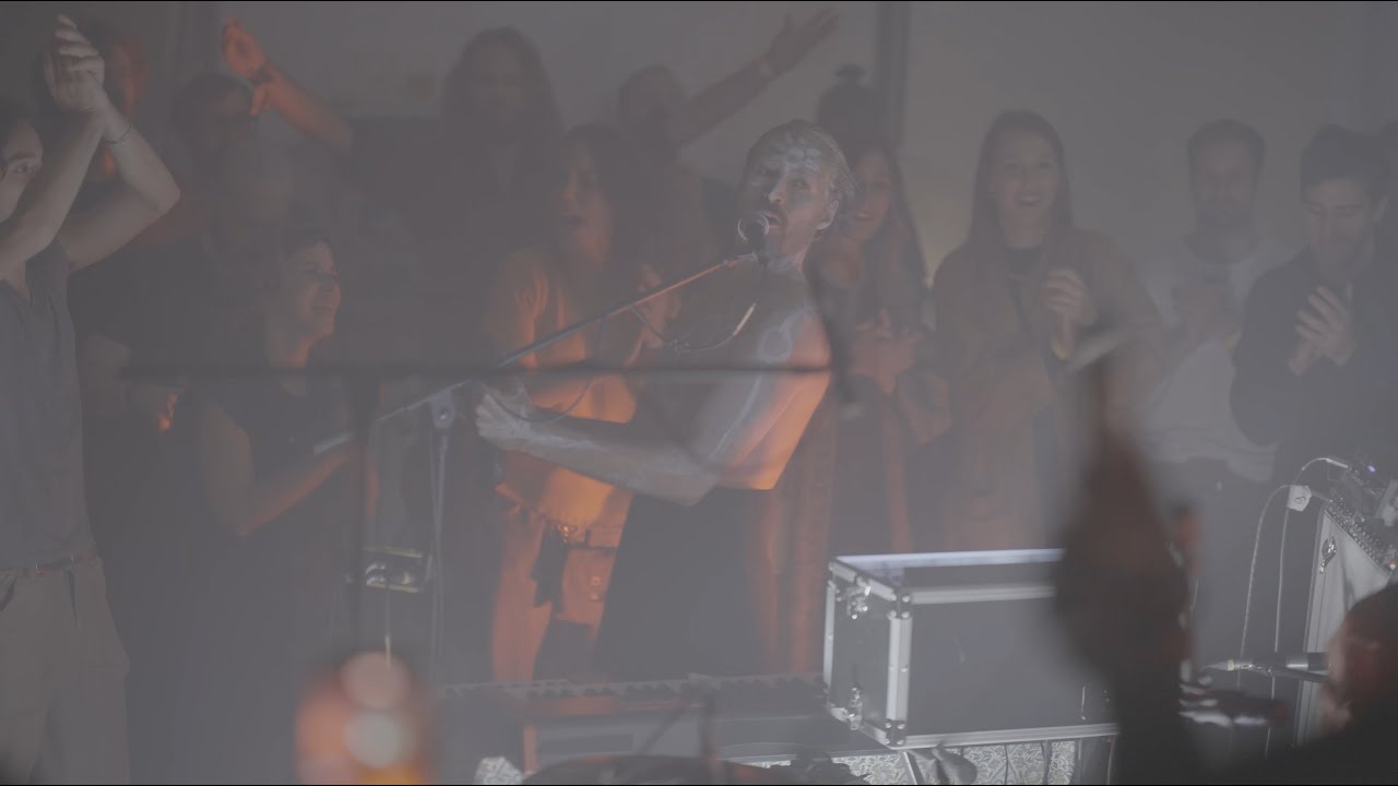 MOMBAO, ESSAIERE (LIVE IN BASE MILANO)