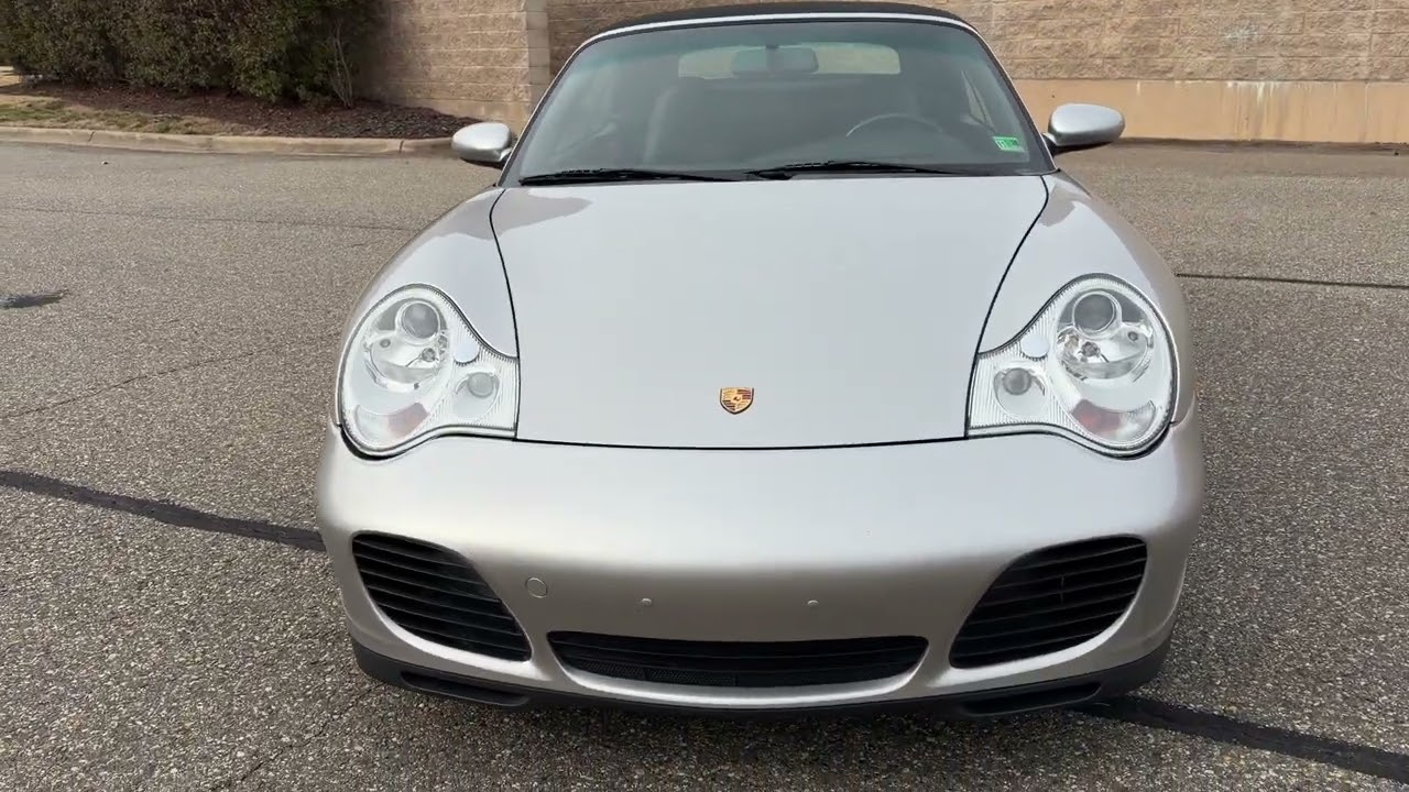 2004 Porsche 911 C4S walk-around 1 