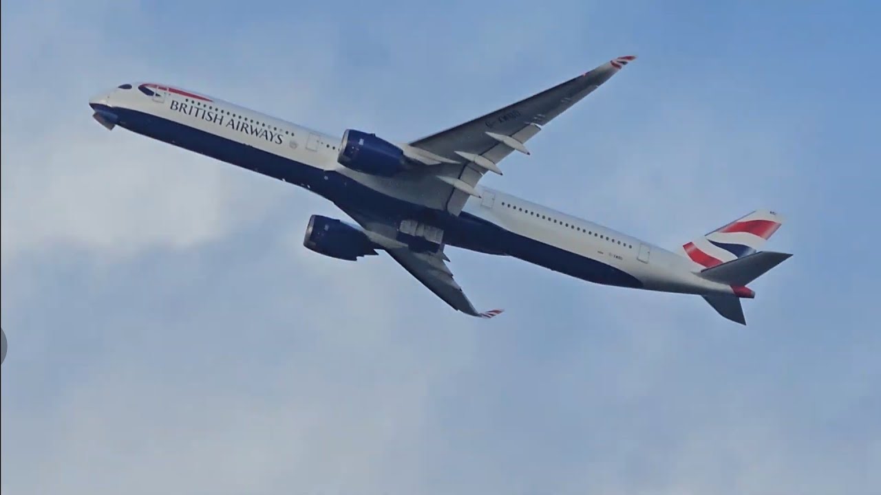 Compilation of planes taking off and Landing from Heathrow and London City Airport 